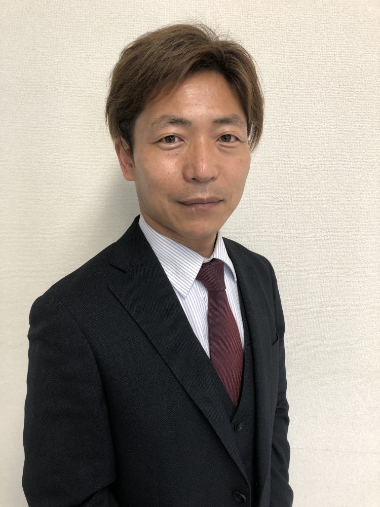 堤　学